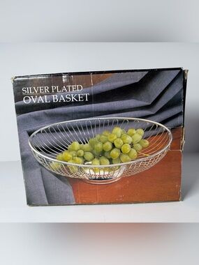 Vintage Paul Revere Silversmiths Silver Plated Oval Basket – New in Box